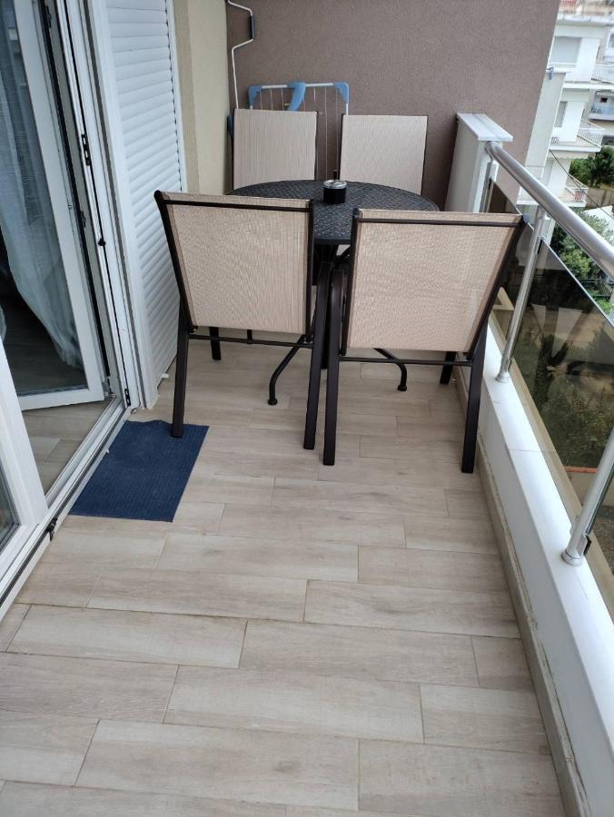 Mago Apartments Nea Kallikrateia エクステリア 写真