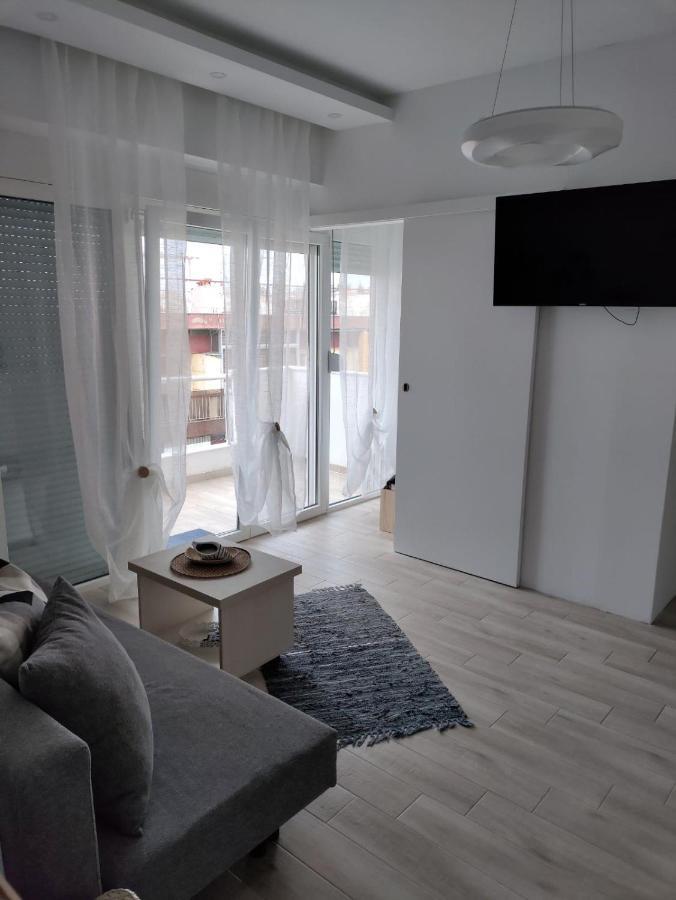 Mago Apartments Nea Kallikrateia エクステリア 写真