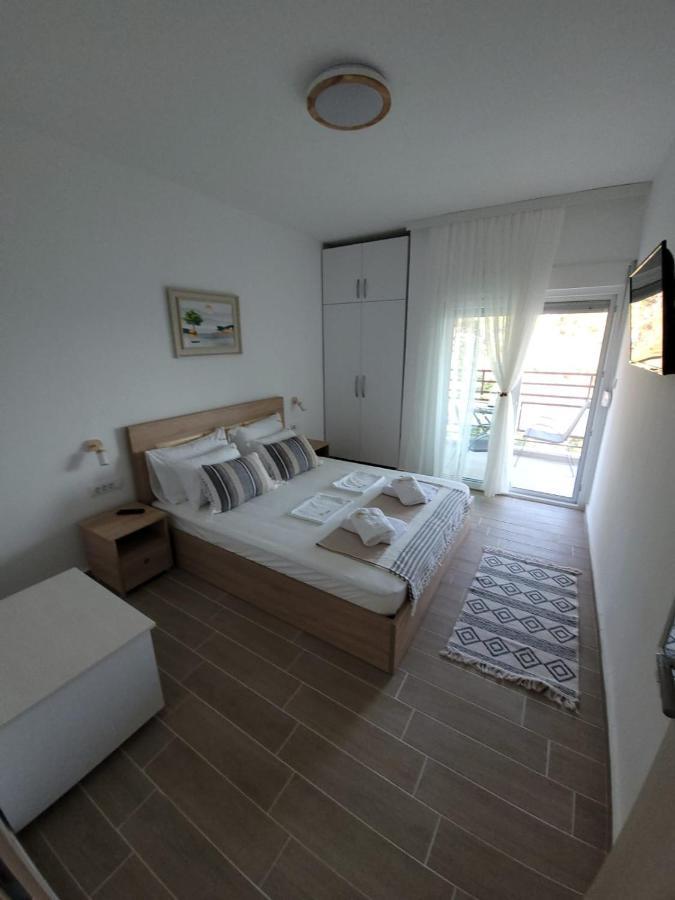 Mago Apartments Nea Kallikrateia エクステリア 写真