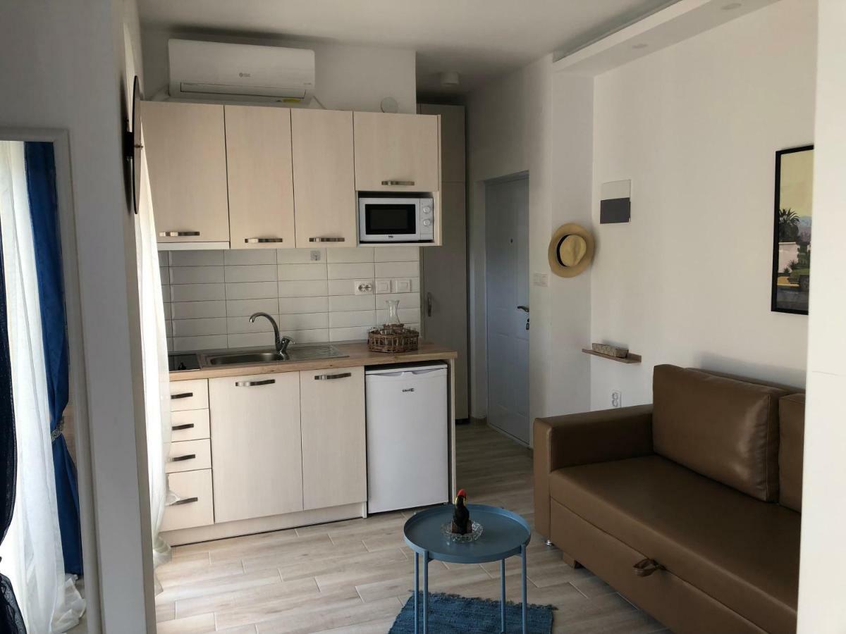 Mago Apartments Nea Kallikrateia エクステリア 写真