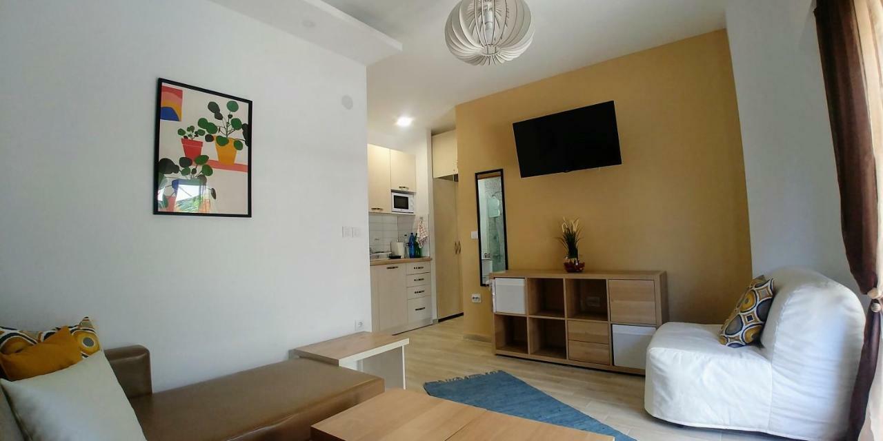 Mago Apartments Nea Kallikrateia エクステリア 写真