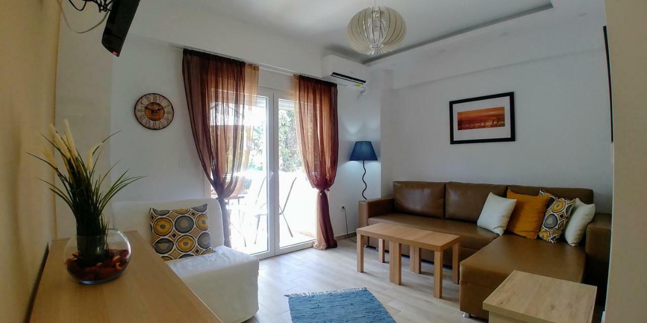 Mago Apartments Nea Kallikrateia エクステリア 写真